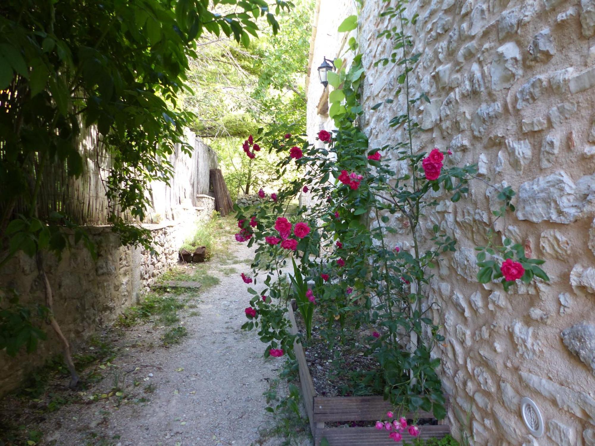 Malia - Chambres d'hôtes&Gîte Barret-de-Lioure Exterior foto